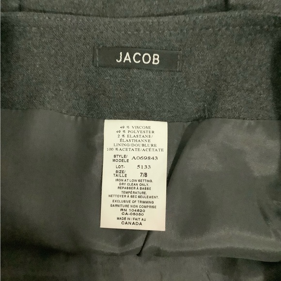 Jacob Charcoal Trend Chic Mini Pleated Skirt..🩶.. Made in Canada 🇨🇦 - Picture 4 of 5